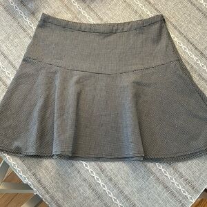 Old Navy side-zip houndstooth mini skirt
